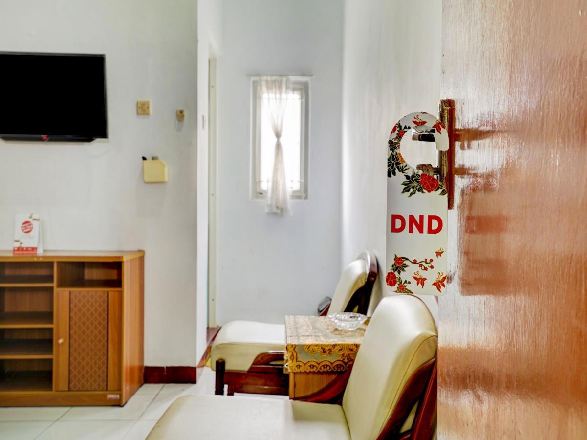 Super Oyo 90118 Hotel Diamond Syariah Subang Exteriör bild