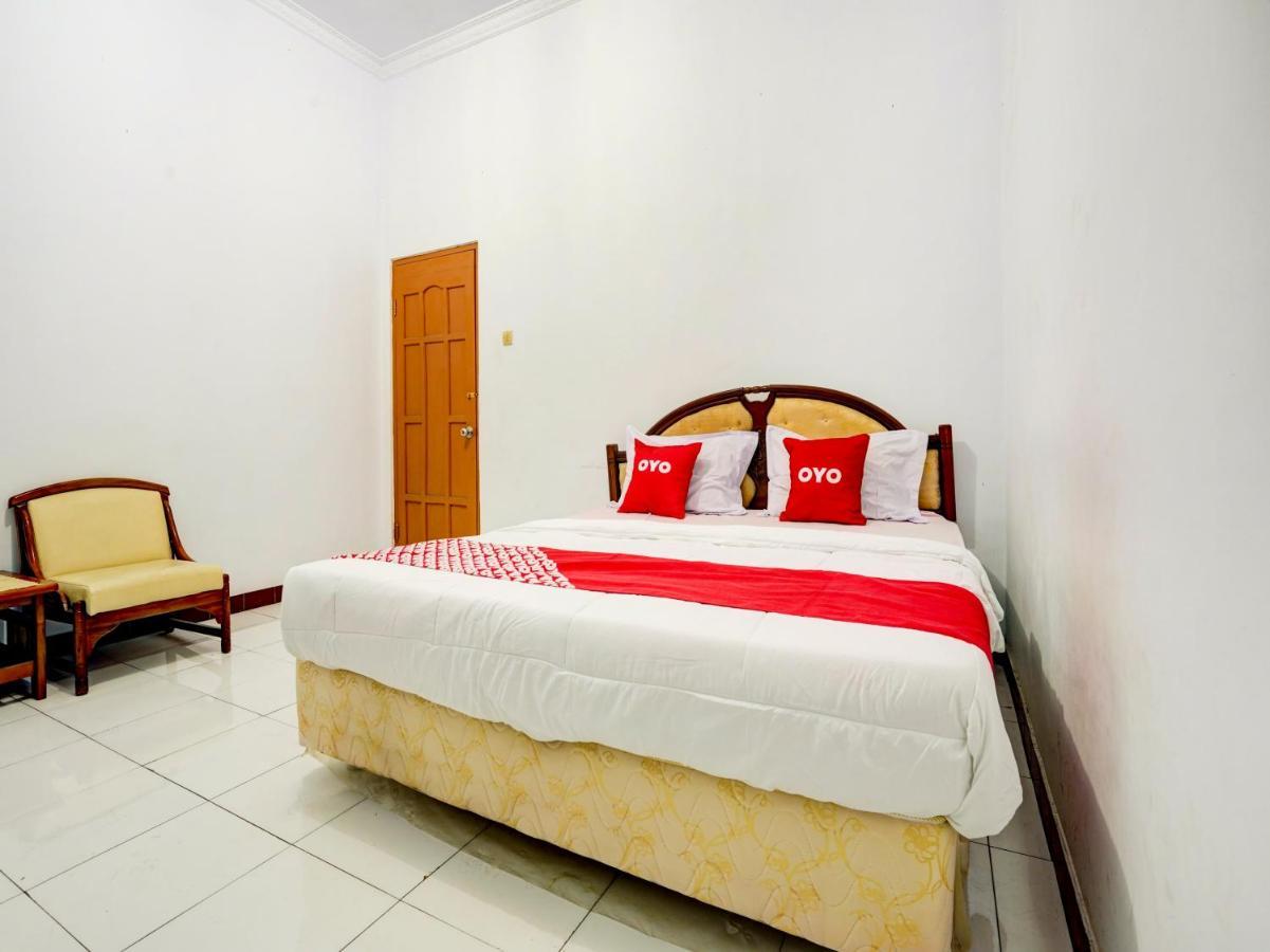 Super Oyo 90118 Hotel Diamond Syariah Subang Exteriör bild